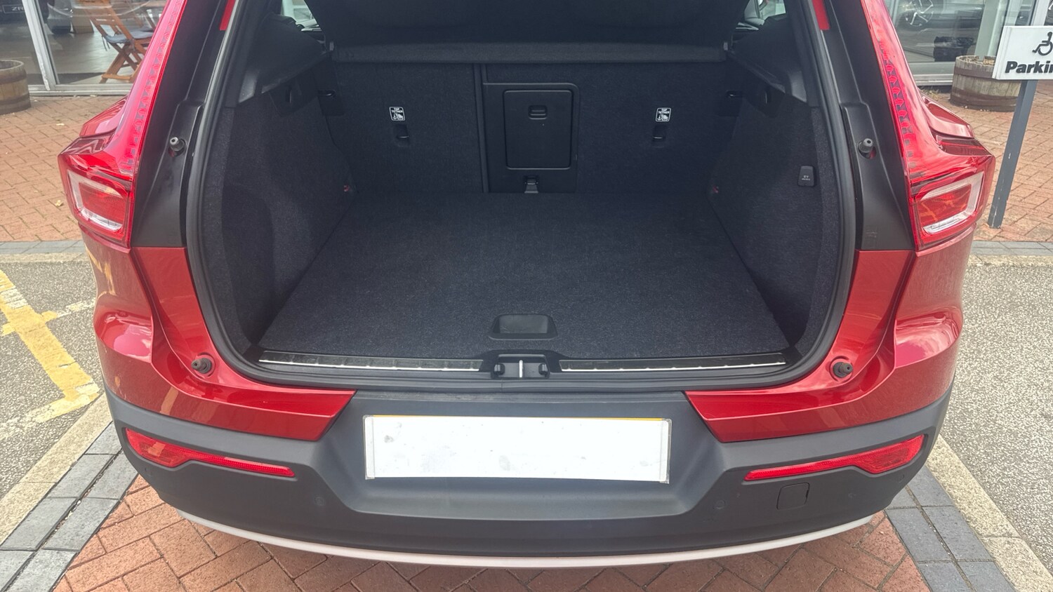 Used Volvo XC40 2022 for sale - 76436472: Photo 30