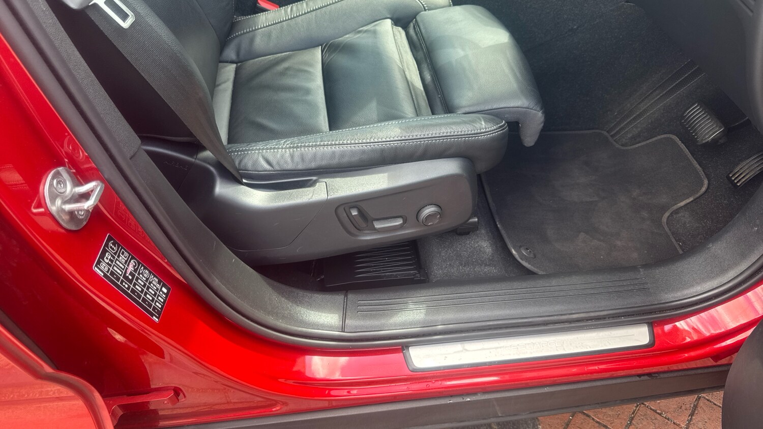 Used Volvo XC40 2022 for sale - 76436472: Photo 41