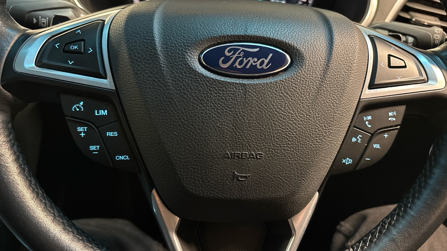 Used Ford Edge 2018 for sale - 77195165: Photo 38