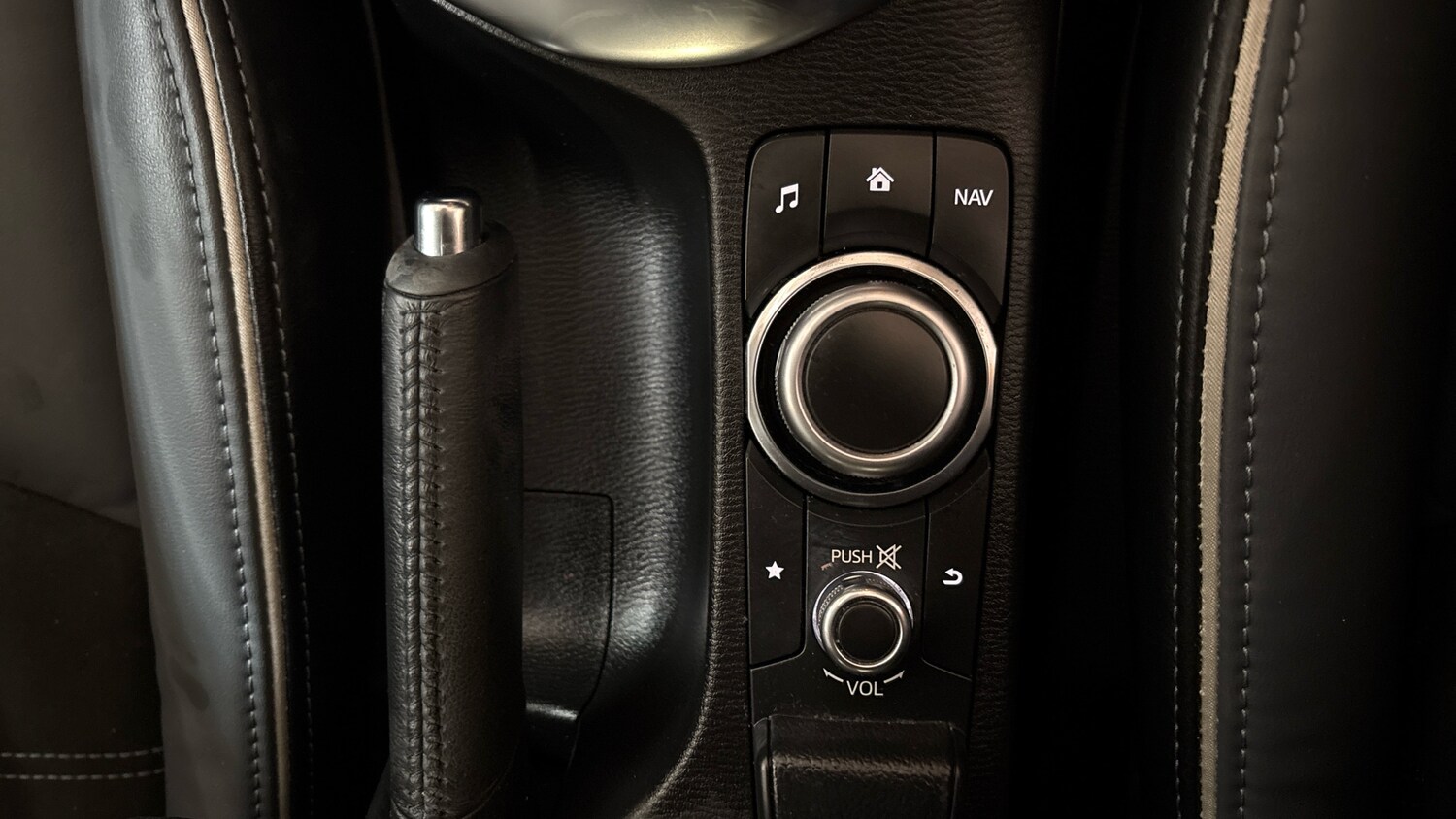 Used Mazda Mazda2 2022 for sale - 78223219: Photo 42