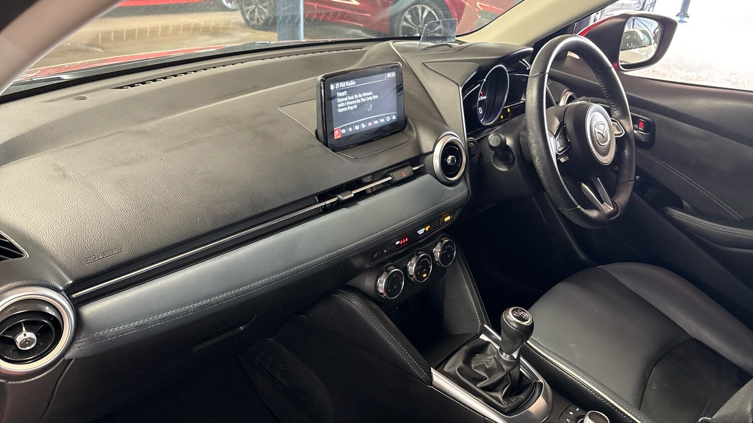 Used Mazda Mazda2 2022 for sale - 78223219: Photo 9