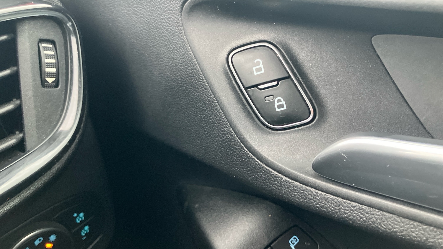 Used Ford Puma 2020 for sale - 77447024: Photo 24