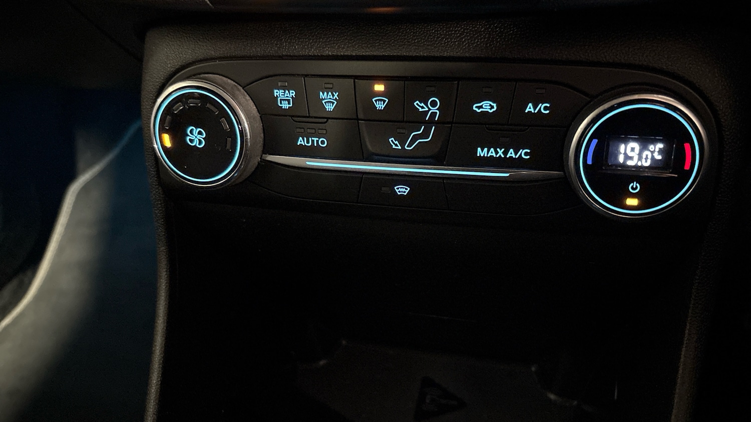 Used Ford Fiesta 2020 for sale - 77210930: Photo 42