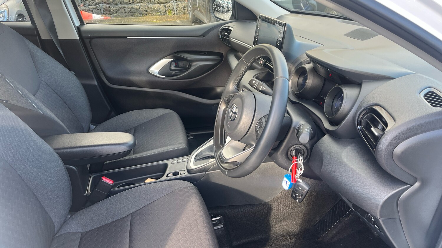 Used Toyota Yaris 2023 for sale - 77446127: Photo 11