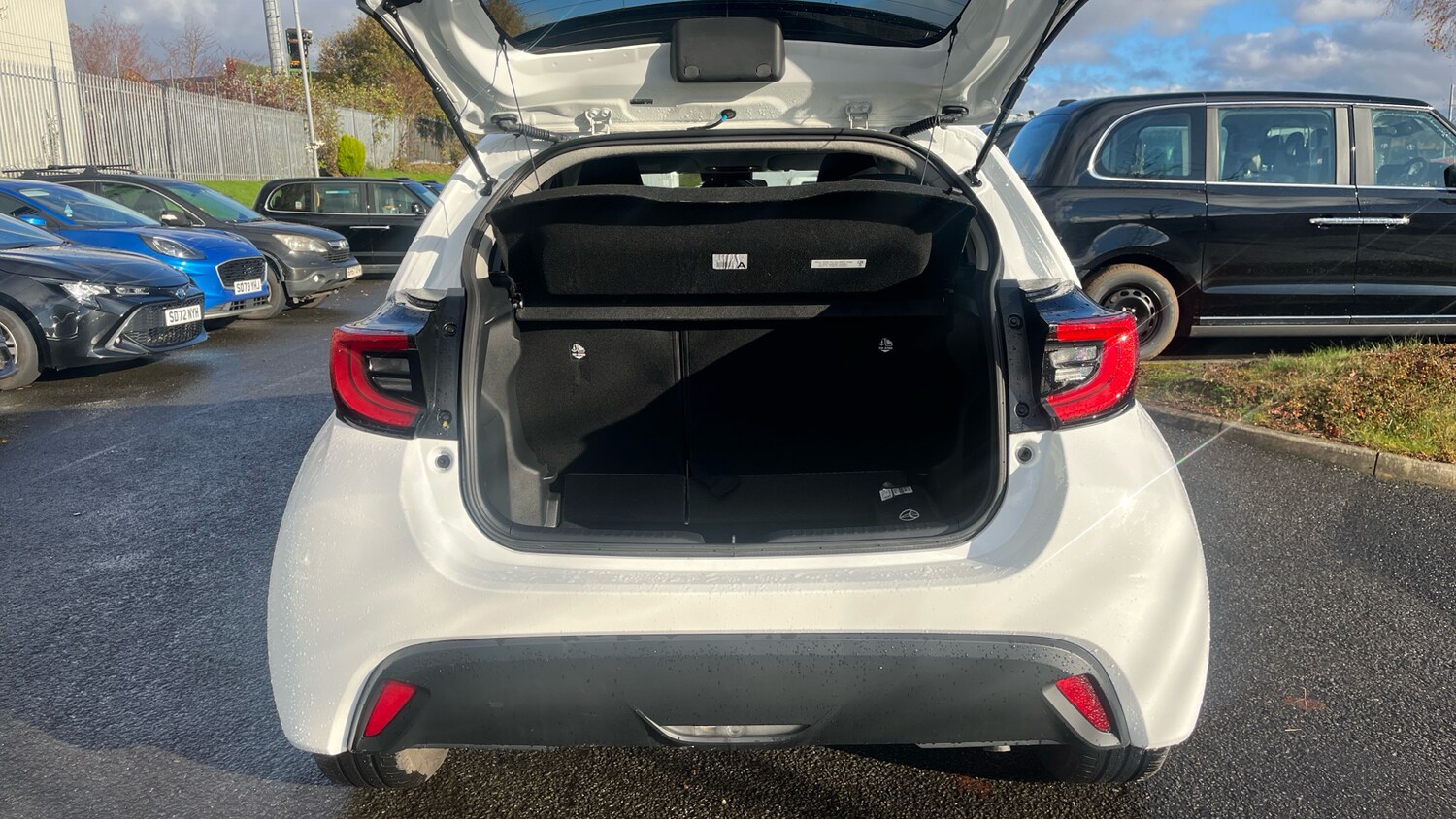 Used Toyota Yaris 2023 for sale - 77446127: Photo 14