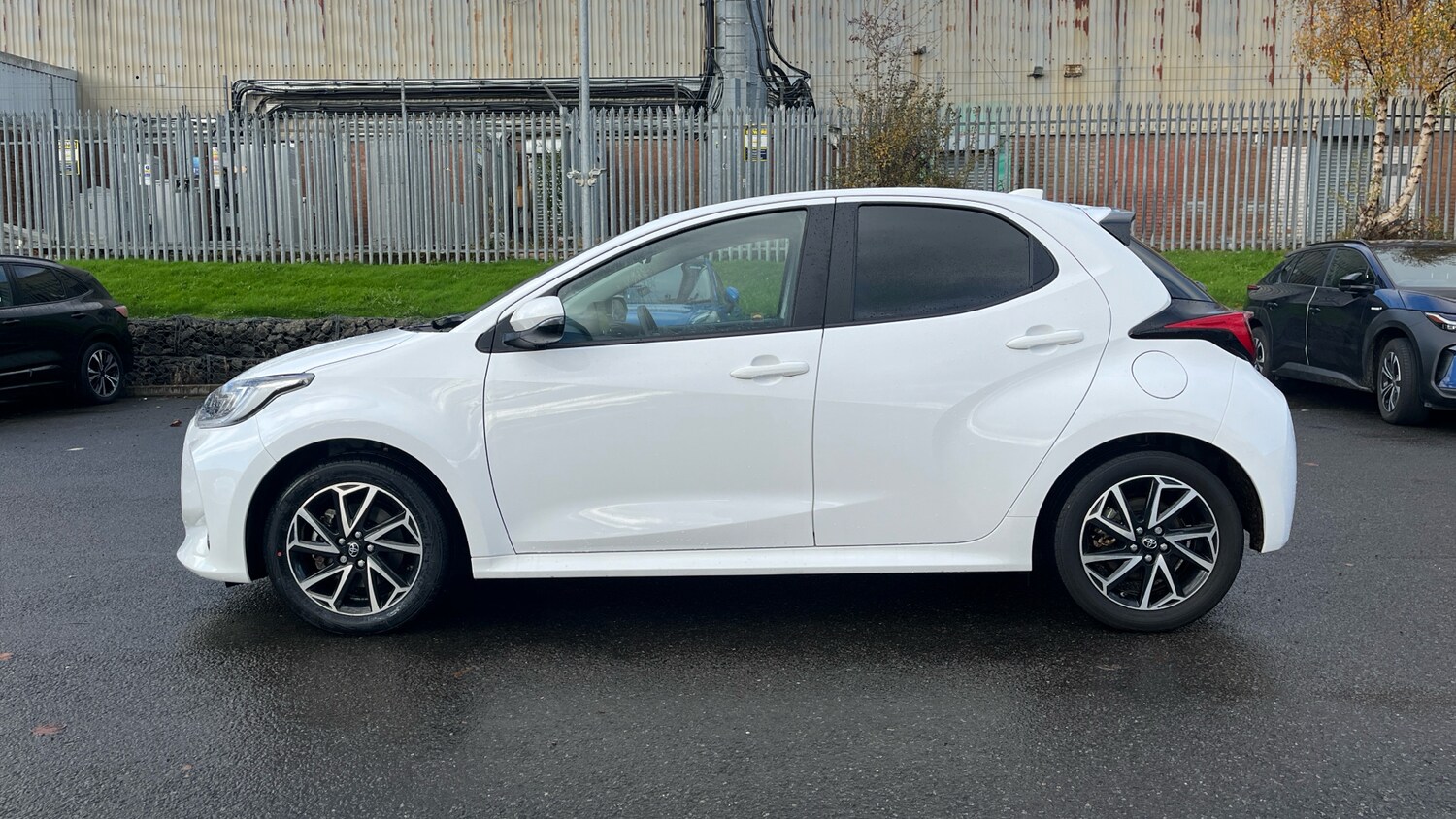 Used Toyota Yaris 2023 for sale - 77446127: Photo 17