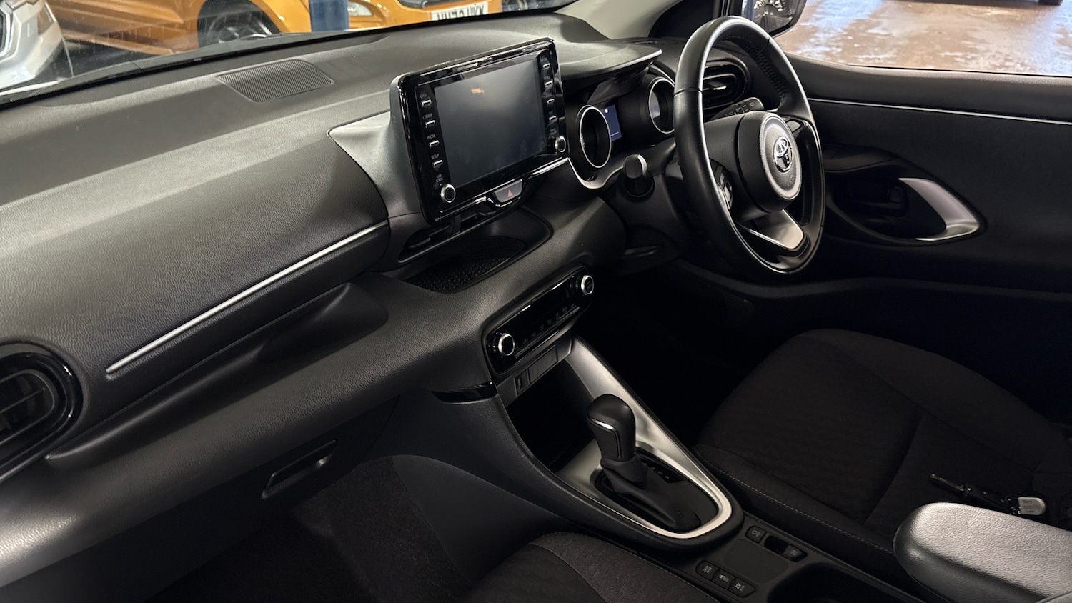 Used Toyota Yaris 2023 for sale - 77446127: Photo 82