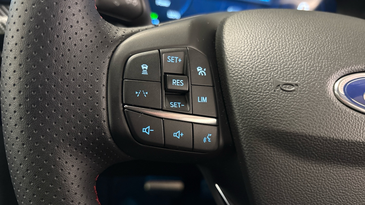 Used Ford Kuga 2025 for sale - 76449226: Photo 38