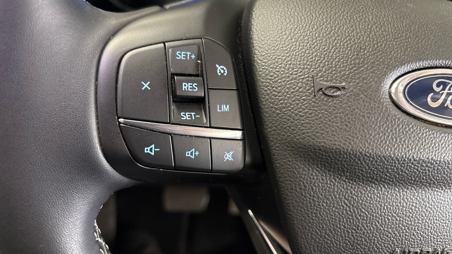 Used Ford Kuga 2023 for sale - 76143023: Photo 35