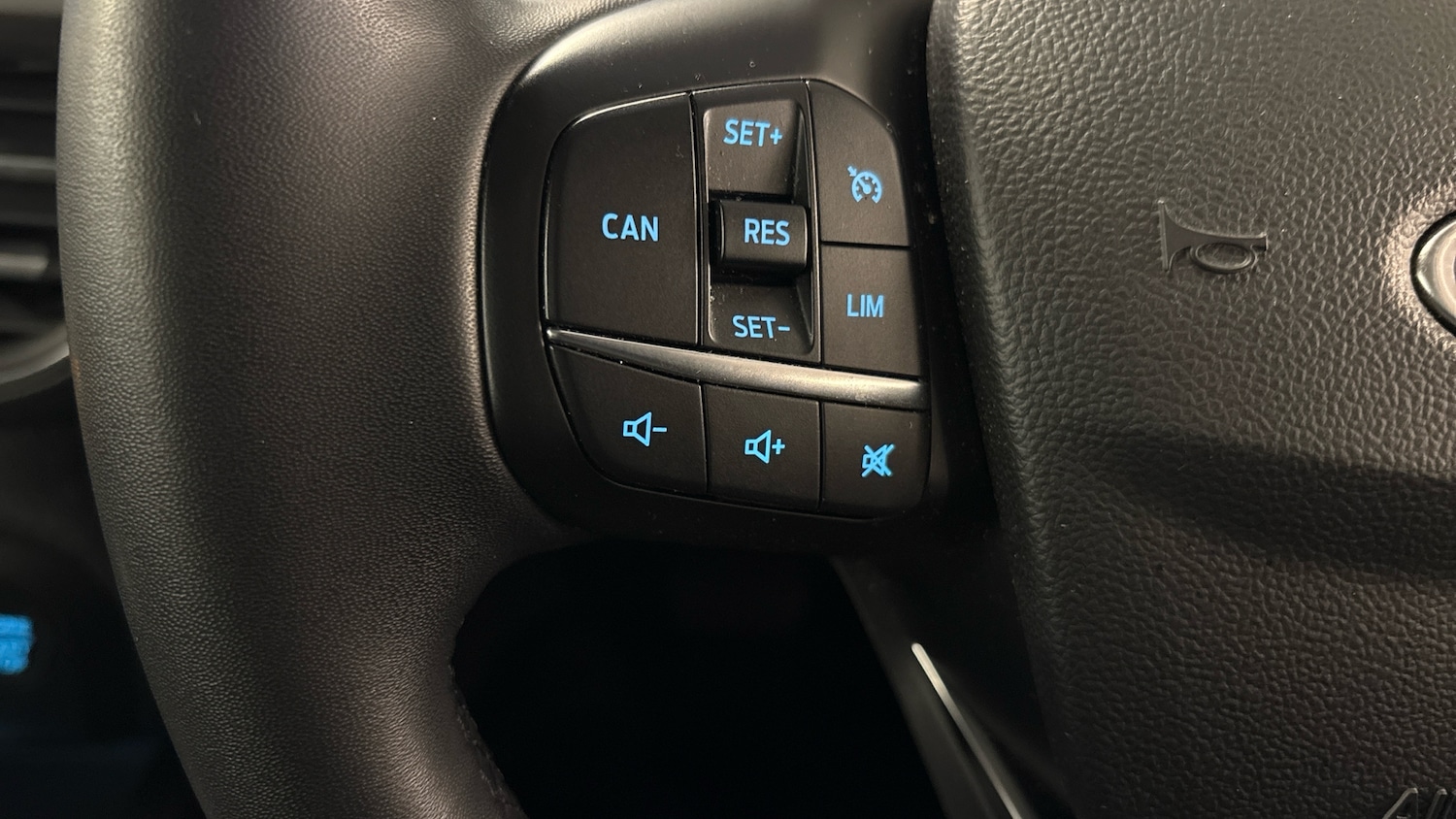 Used Ford Focus 2023 for sale - 76748017: Photo 29