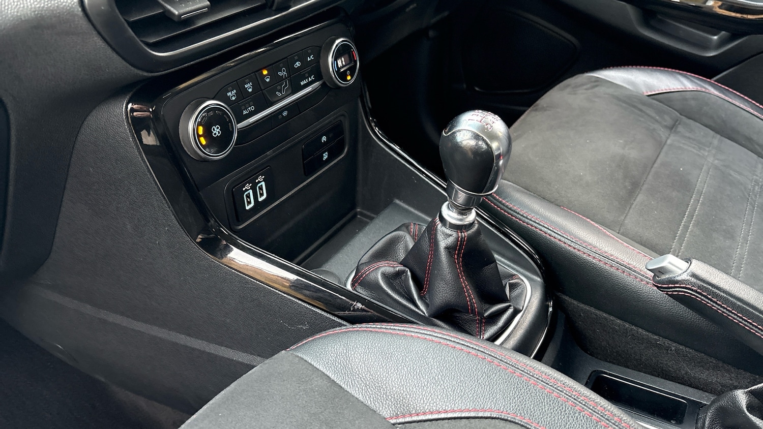 Used Ford Ecosport 2019 for sale - 76518437: Photo 13