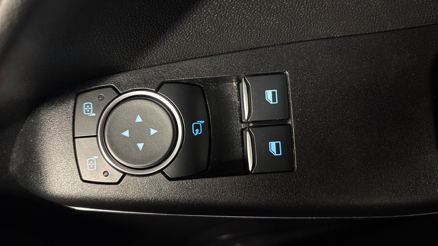 Used Ford Fiesta 2017 for sale - 77790103: Photo 22