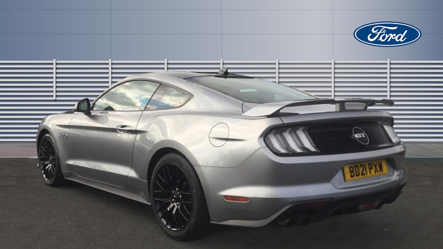 Used Ford Mustang 2021 for sale - 76396830: Photo 2