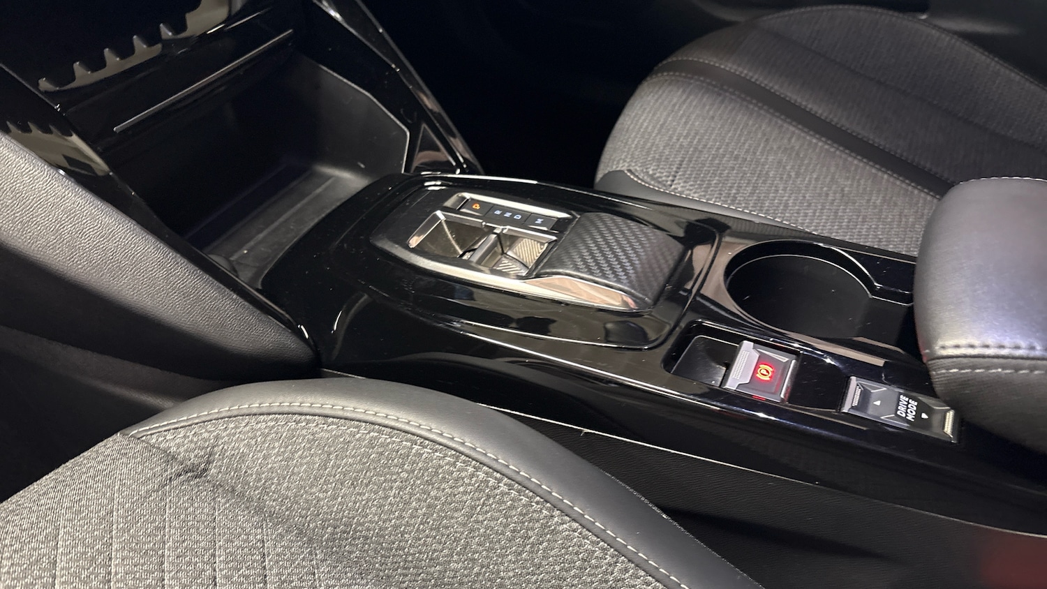 Used Peugeot 2008 2023 for sale - 77845161: Photo 13