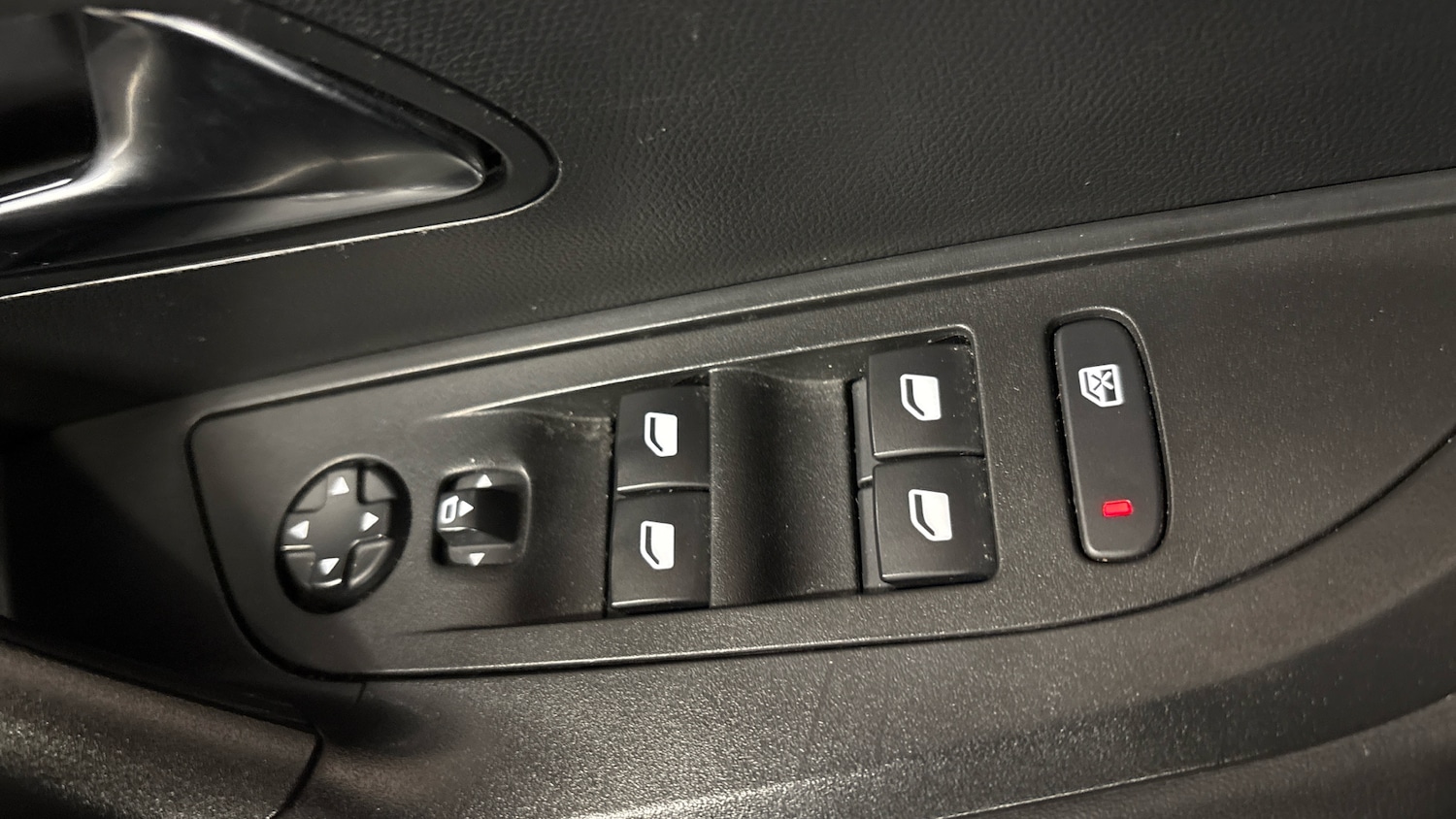 Used Peugeot 2008 2023 for sale - 77845161: Photo 22