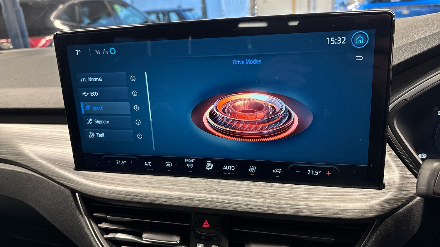 Used Ford Kuga 2025 for sale - 76795050: Photo 45