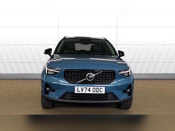 Used Volvo XC40 2024 for sale - 79511936: Photo