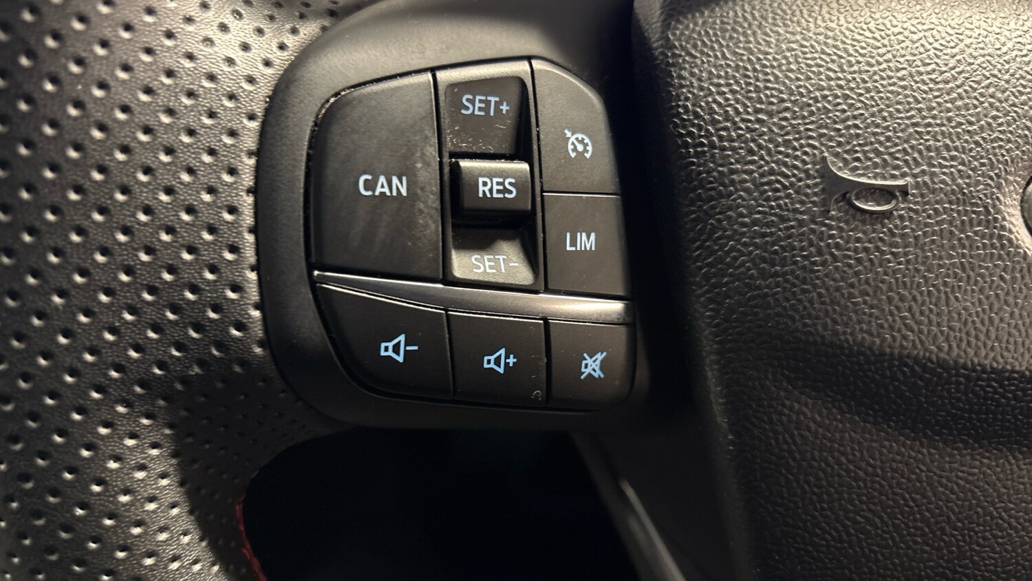 Used Ford Puma 2023 for sale - 78080476: Photo 28