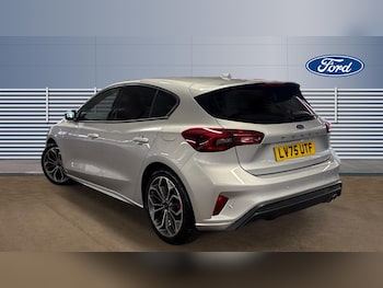 Used Ford Focus 2025 for sale - 76232261: Photo 2