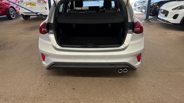 Used Ford Focus 2025 for sale - 76232261: Photo 4