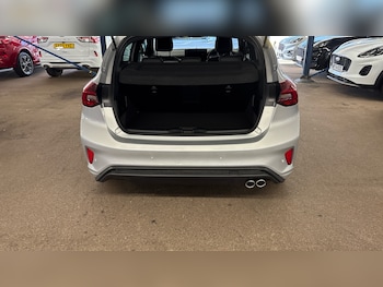 Used Ford Focus 2025 for sale - 76232261: Photo 4