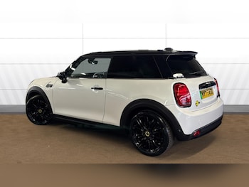 Used MINI Hatch 2023 for sale - 78939386: Photo