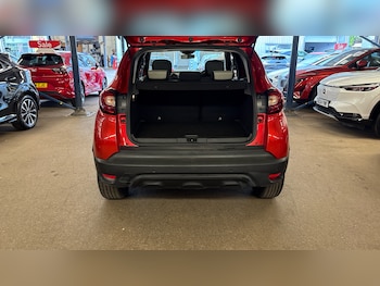 Used Renault Captur 2018 for sale - 79239738: Photo