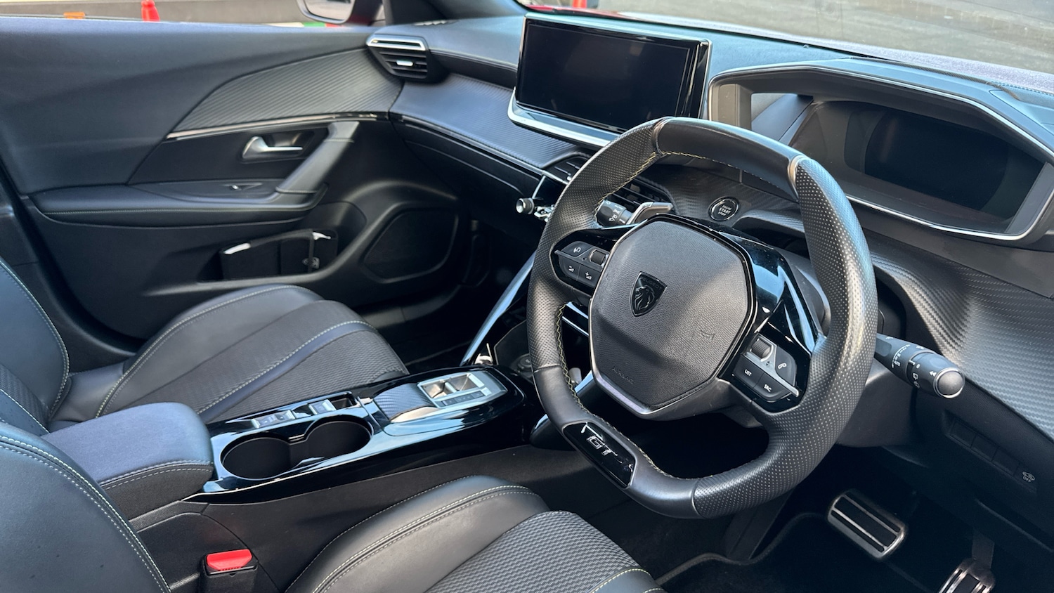 Used Peugeot 2008 2023 for sale - 77545665: Photo 11