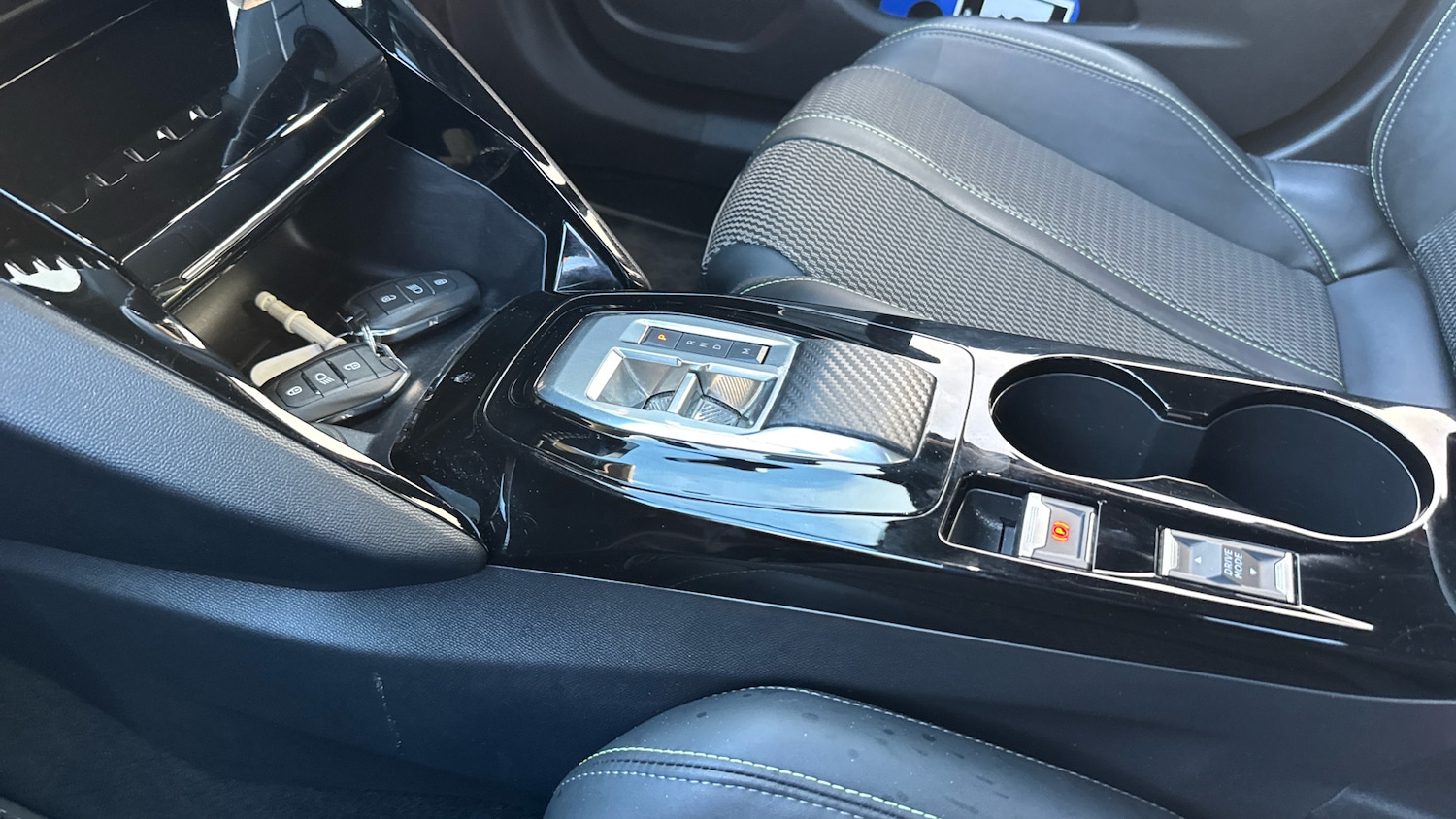 Used Peugeot 2008 2023 for sale - 77545665: Photo 13