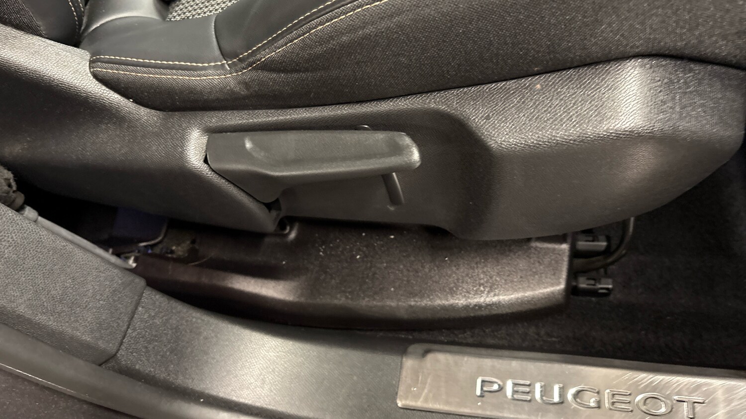 Used Peugeot 3008 2021 for sale - 77446187: Photo 54