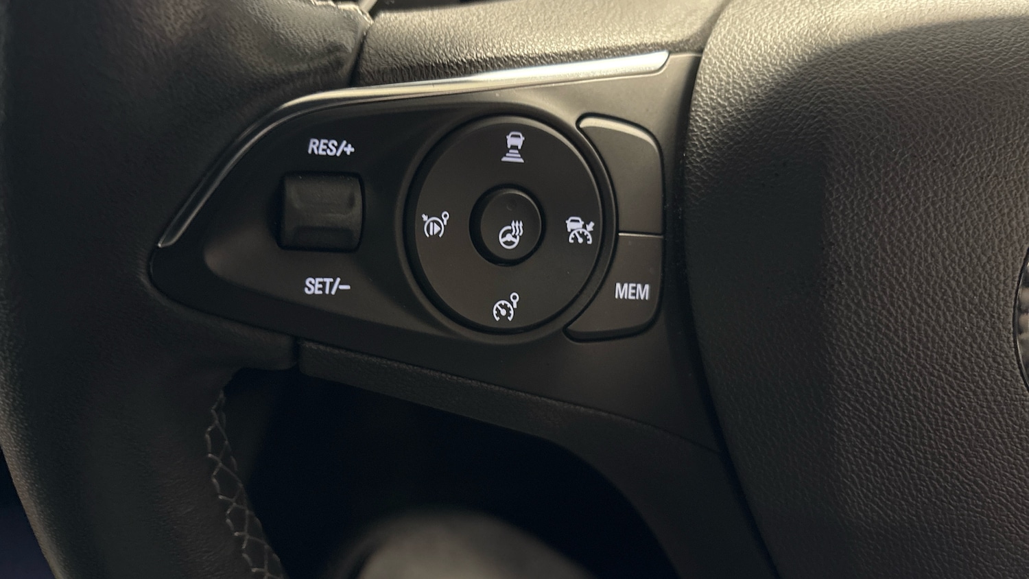 Used Vauxhall Mokka 2022 for sale - 76908435: Photo 30