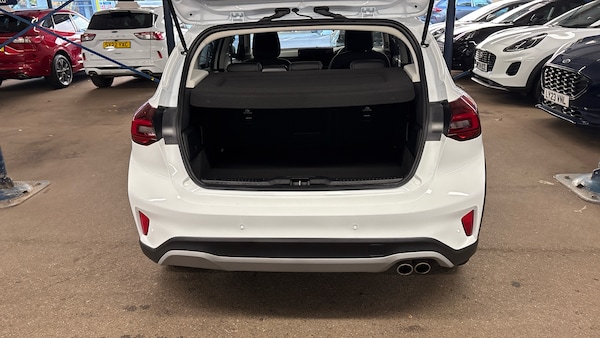 Used Ford Focus 2022 for sale - 76230836: Photo 4