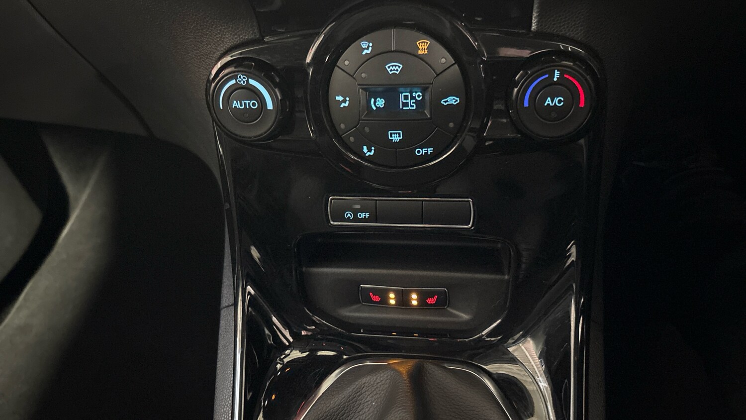 Used Ford Fiesta 2017 for sale - 77689120: Photo 38