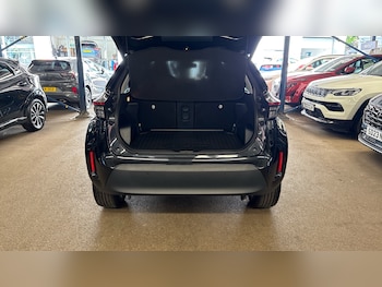 Used Toyota Yaris Cross 2024 for sale - 79252572: Photo