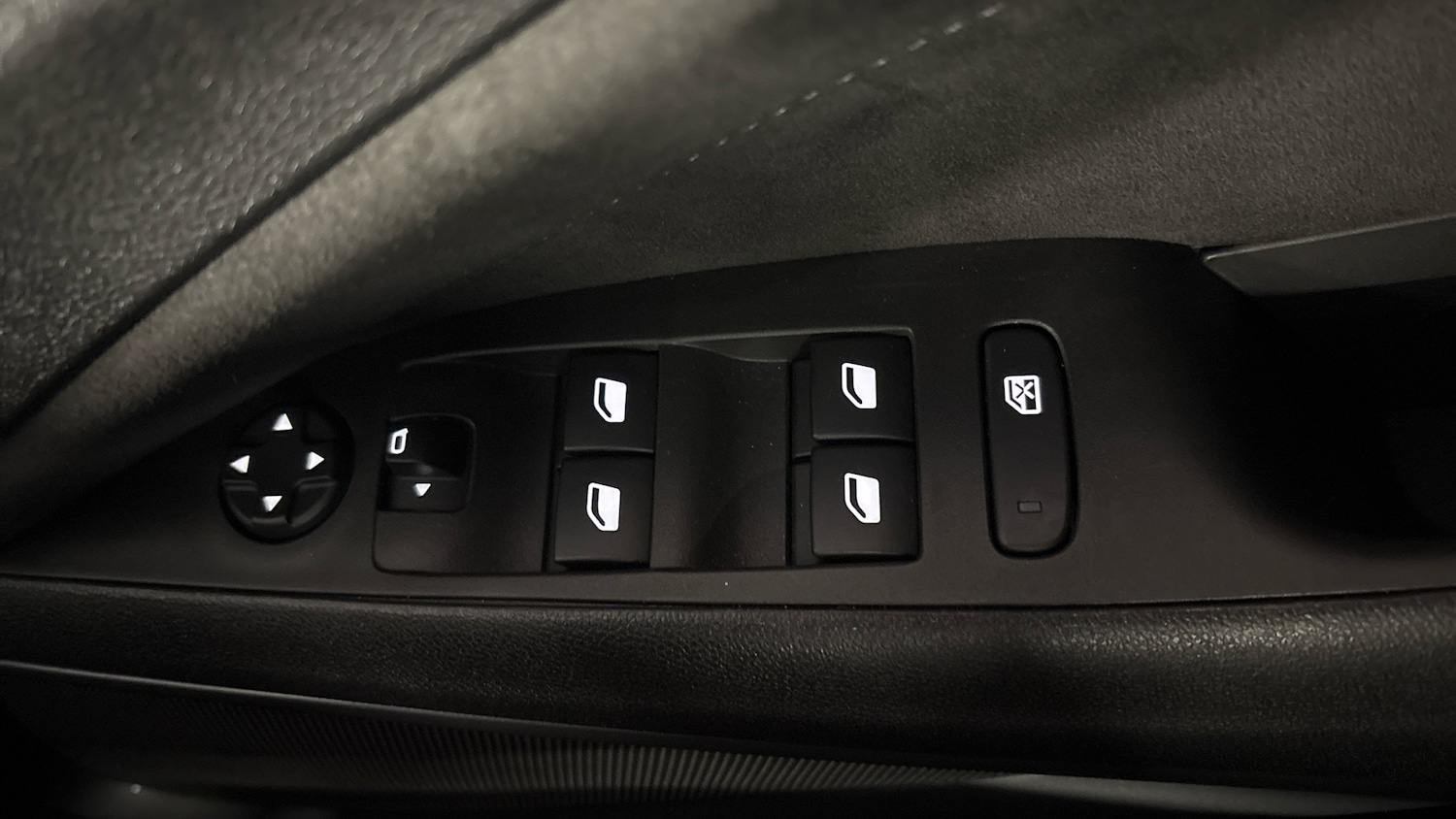 Used Vauxhall Crossland 2022 for sale - 77105212: Photo 23