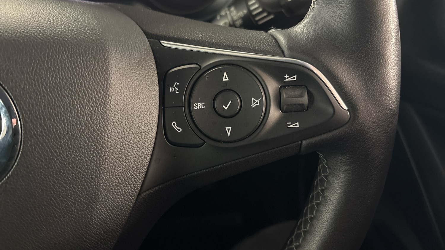 Used Vauxhall Crossland 2022 for sale - 77105212: Photo 28