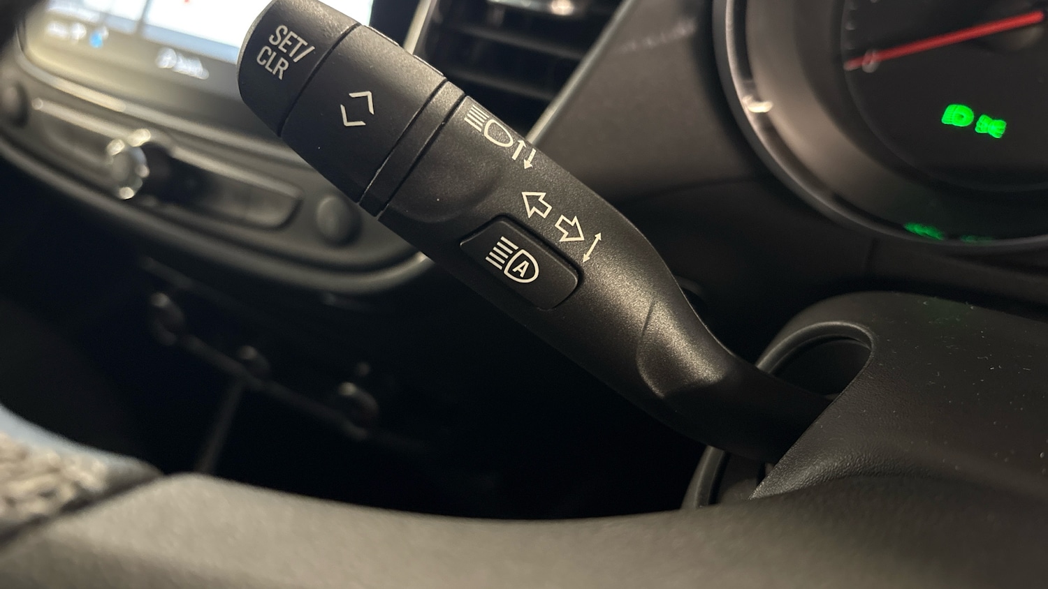 Used Vauxhall Crossland 2022 for sale - 77105212: Photo 32