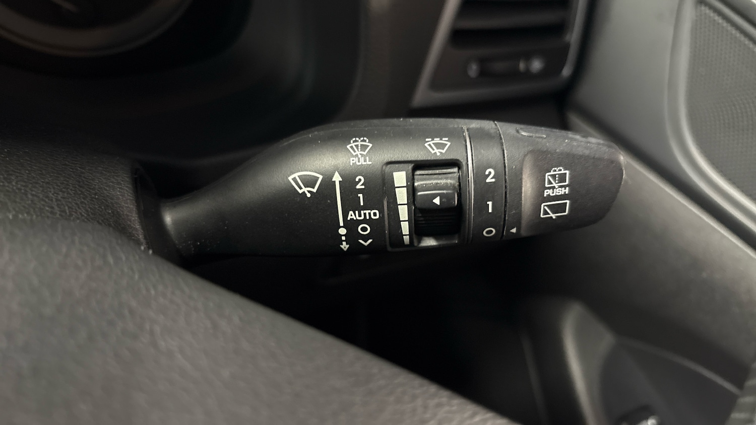 Used Hyundai TUCSON 2018 for sale - 76709979: Photo 31