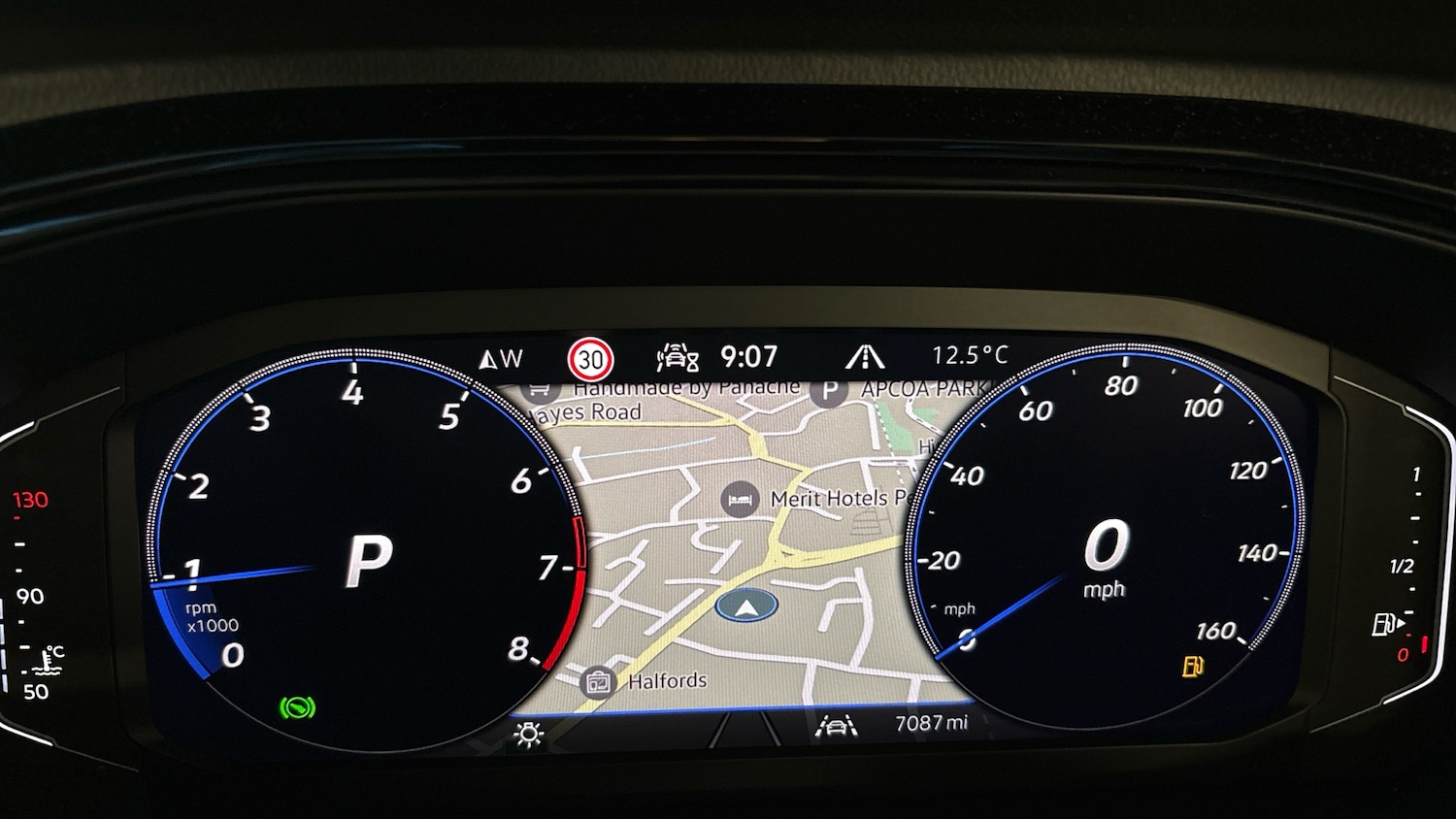 Used Volkswagen T-Roc 2025 for sale - 76879252: Photo 18