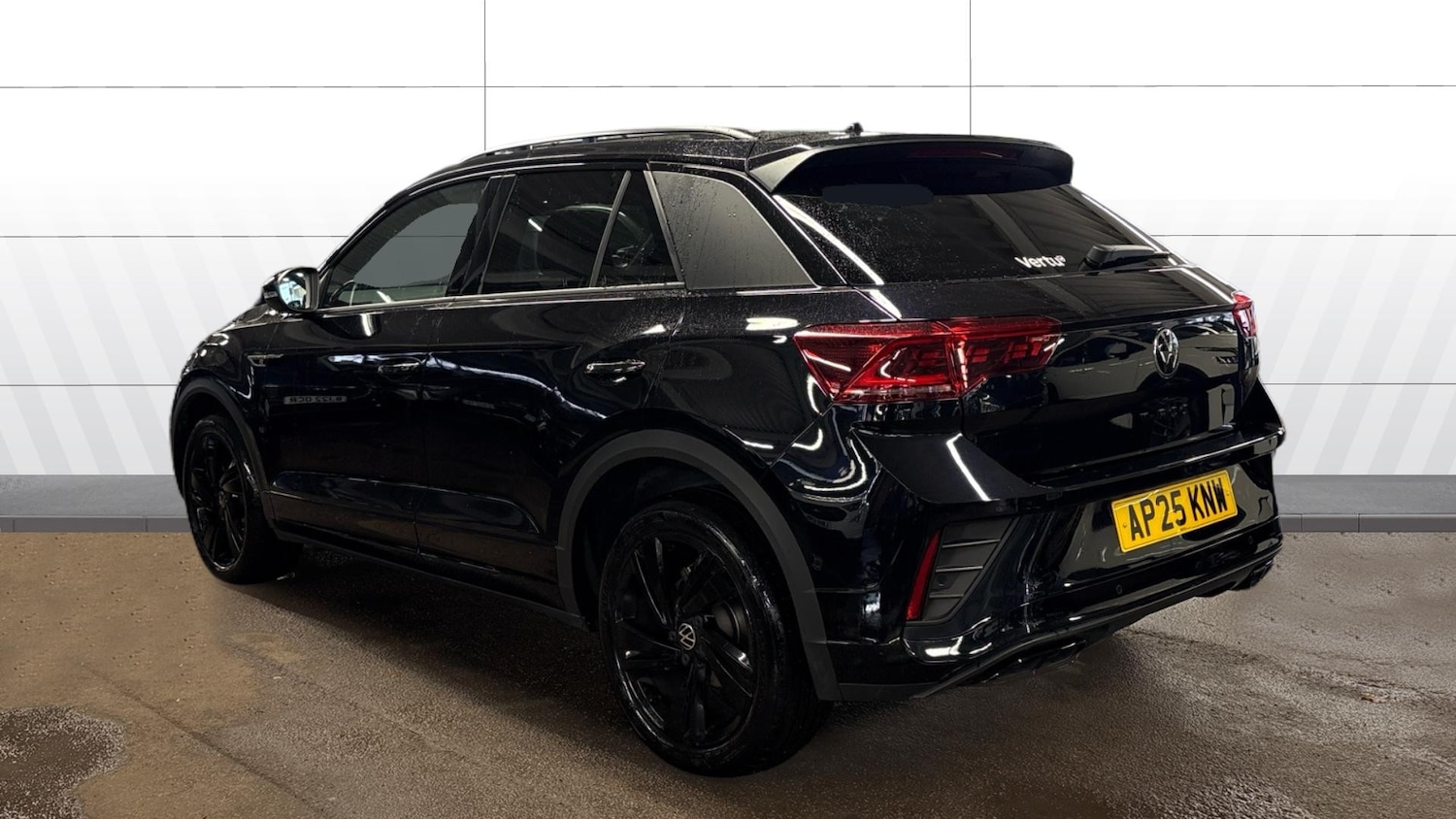 Used Volkswagen T-Roc 2025 for sale - 76879252: Photo 2