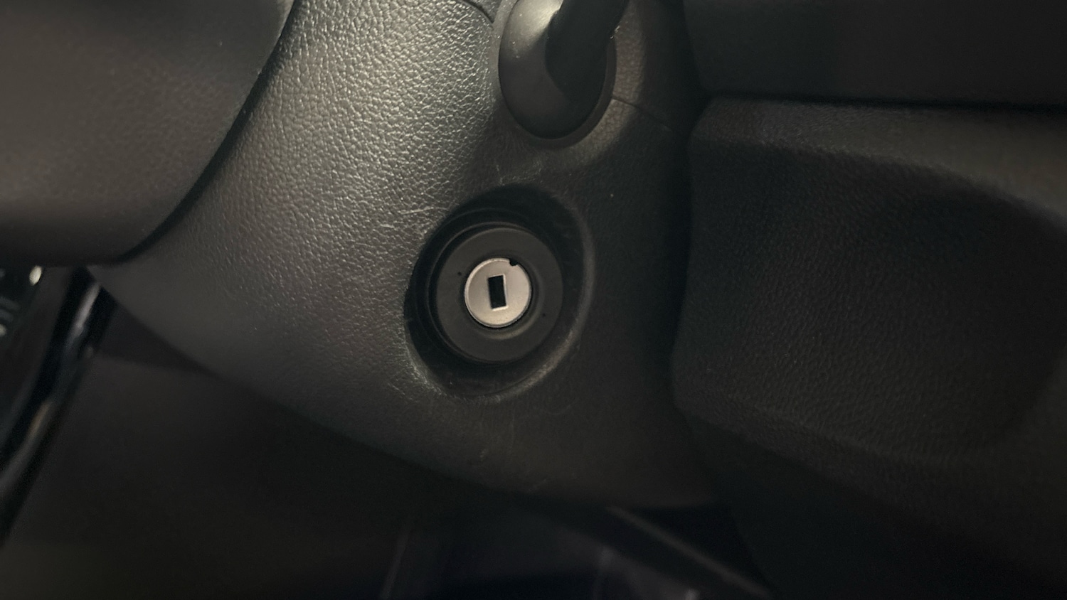 Used Volkswagen T-Roc 2025 for sale - 76879252: Photo 27