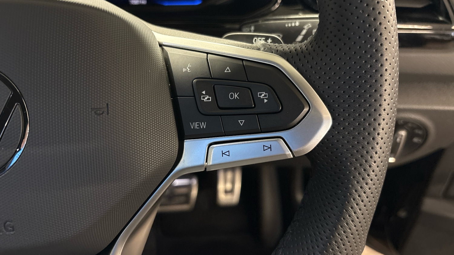 Used Volkswagen T-Roc 2025 for sale - 76879252: Photo 28