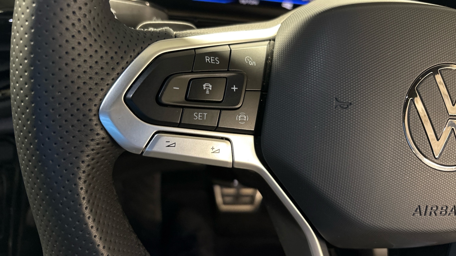 Used Volkswagen T-Roc 2025 for sale - 76879252: Photo 29