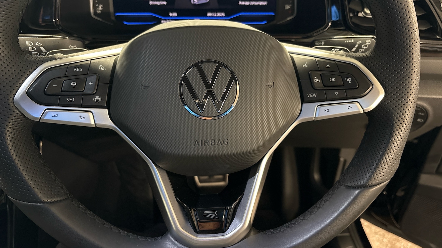 Used Volkswagen T-Roc 2025 for sale - 76879252: Photo 30