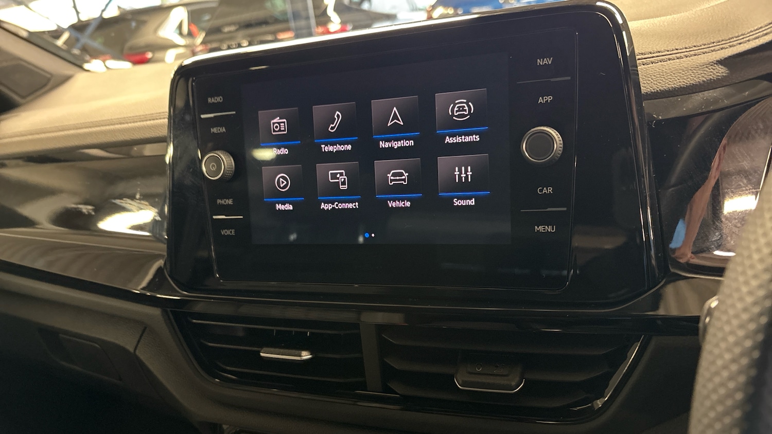 Used Volkswagen T-Roc 2025 for sale - 76879252: Photo 38