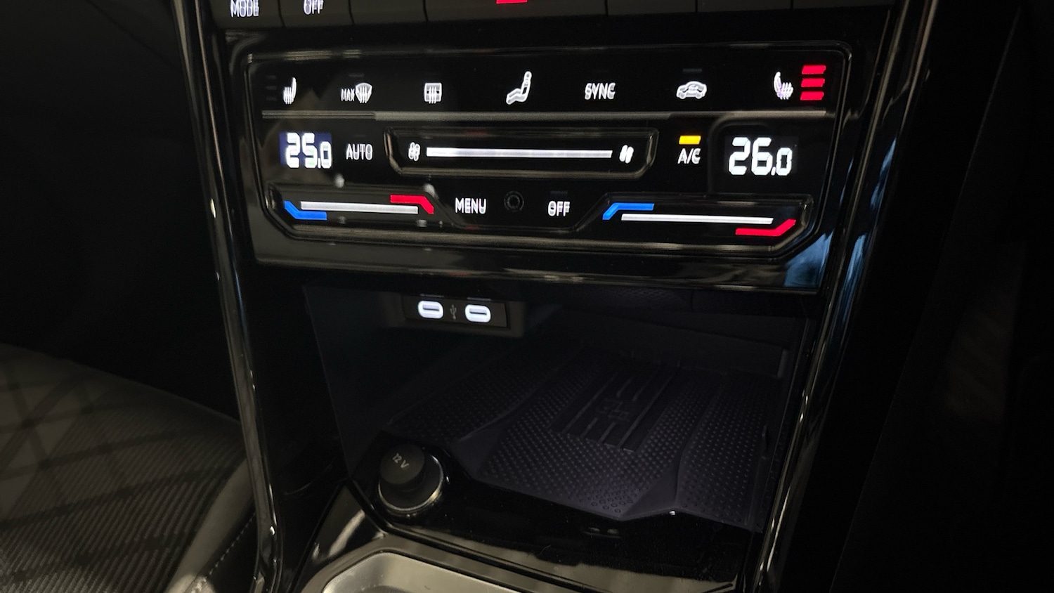 Used Volkswagen T-Roc 2025 for sale - 76879252: Photo 40