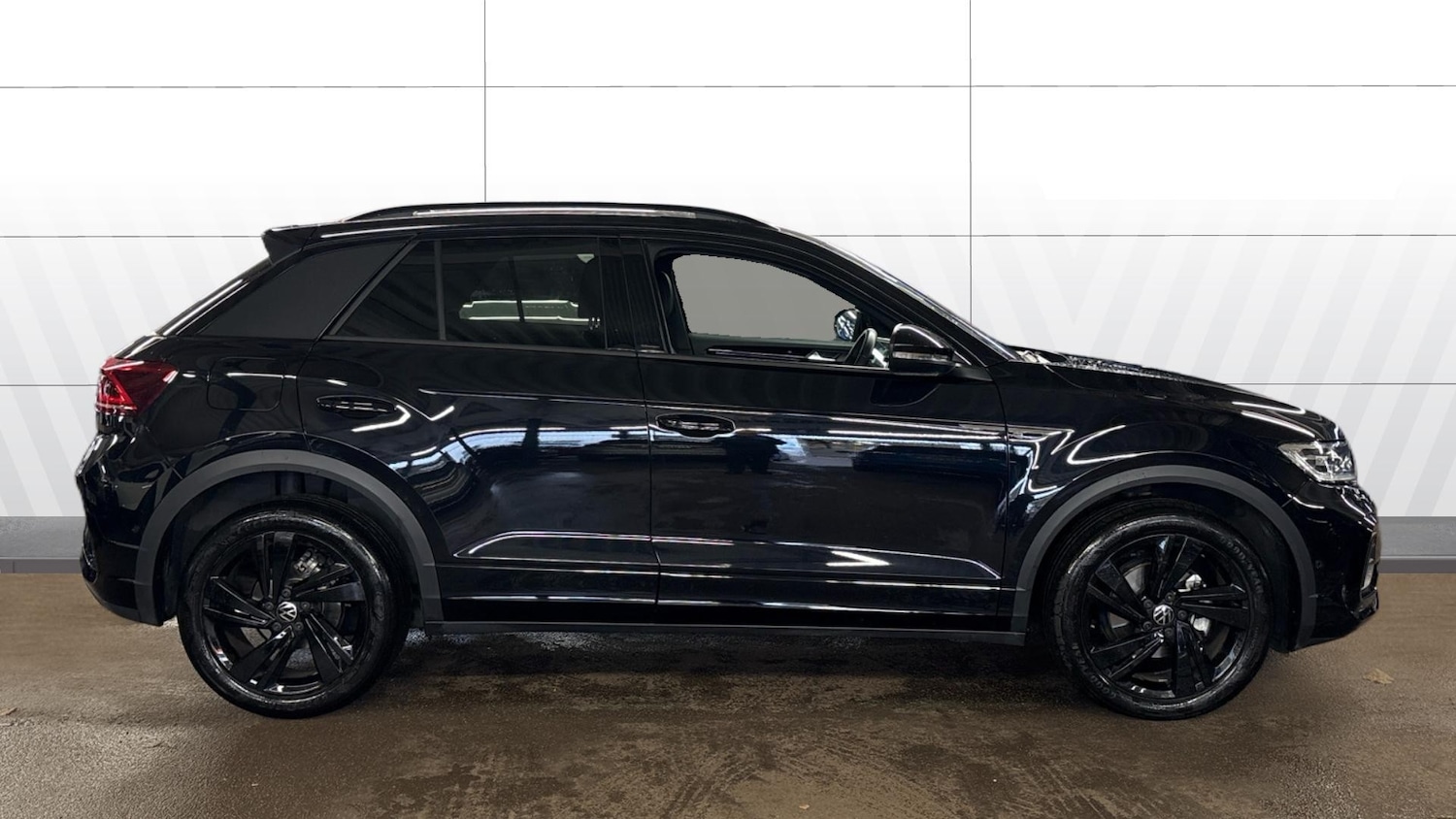 Used Volkswagen T-Roc 2025 for sale - 76879252: Photo 5