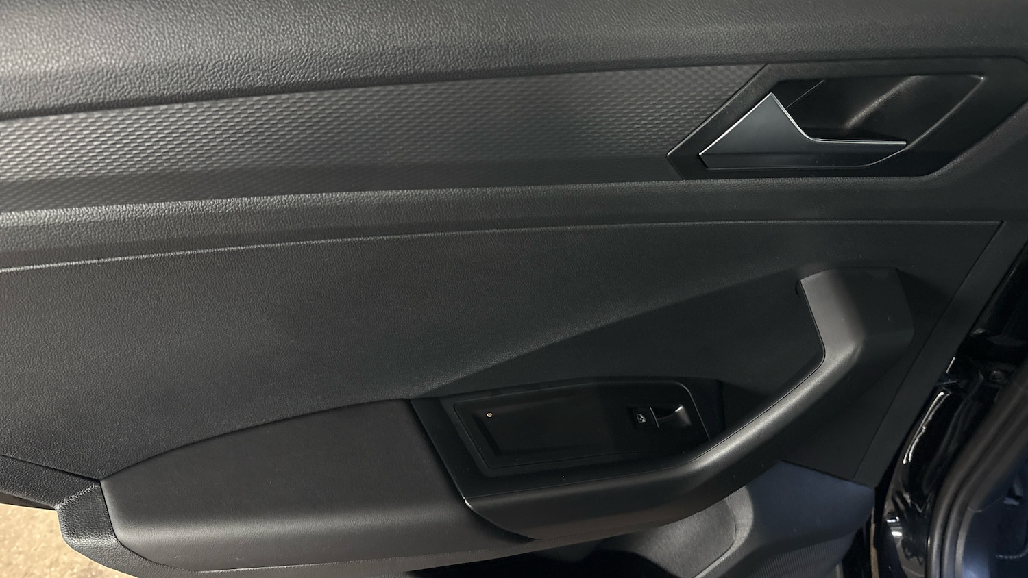 Used Volkswagen T-Roc 2025 for sale - 76879252: Photo 69