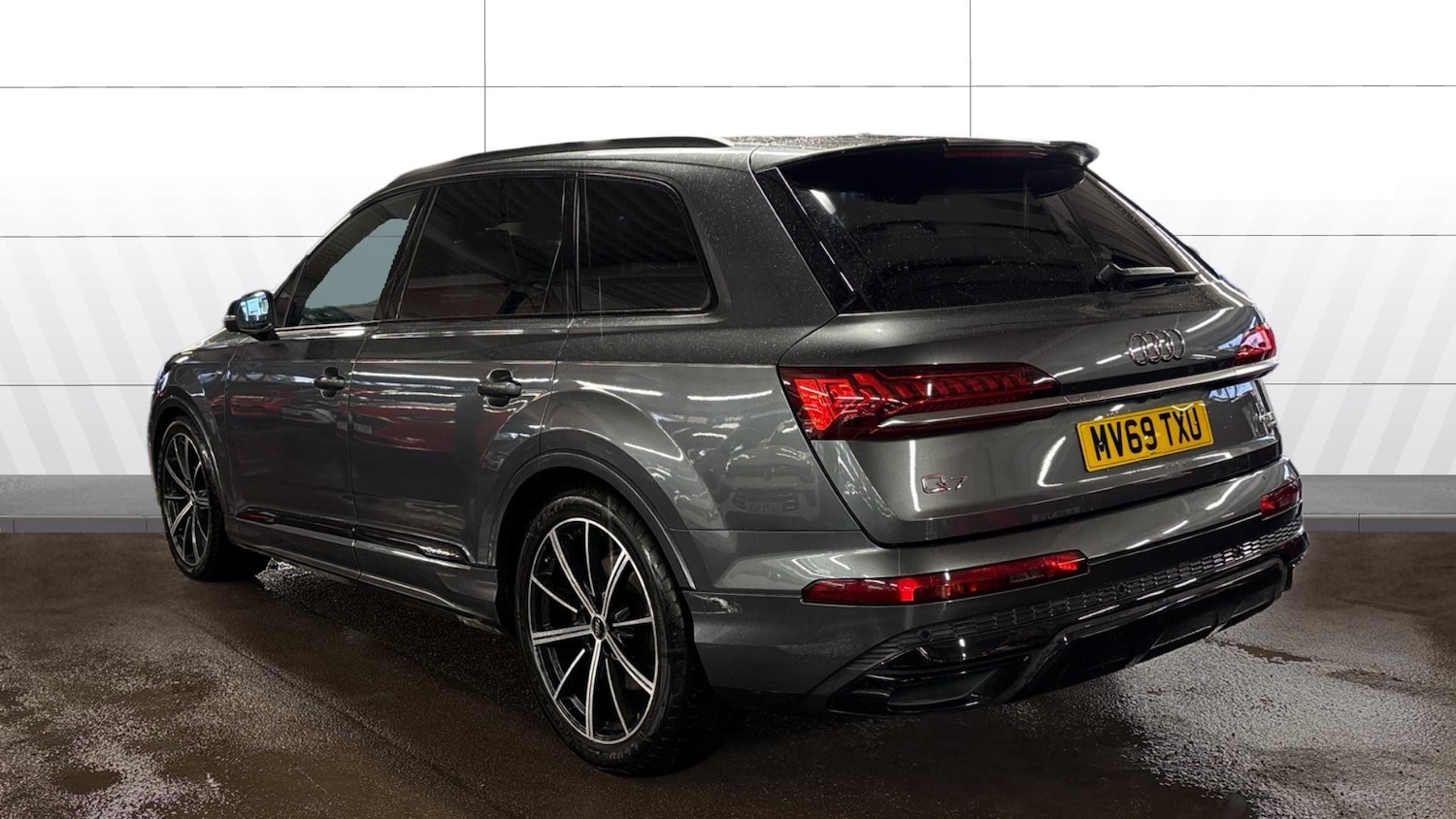 Used Audi Q7 2019 for sale - 77220236: Photo 2