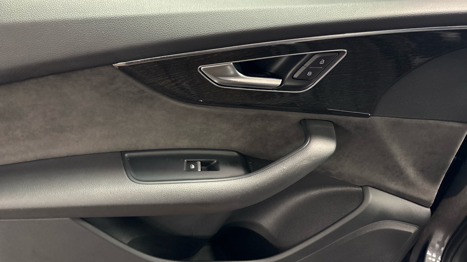 Used Audi Q7 2019 for sale - 77220236: Photo 96